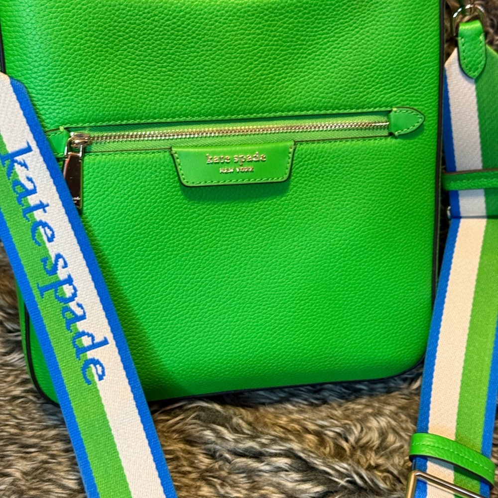 Kate Spade Green Crossbody Bag with Multicolor Strap - Picture 2 of 10